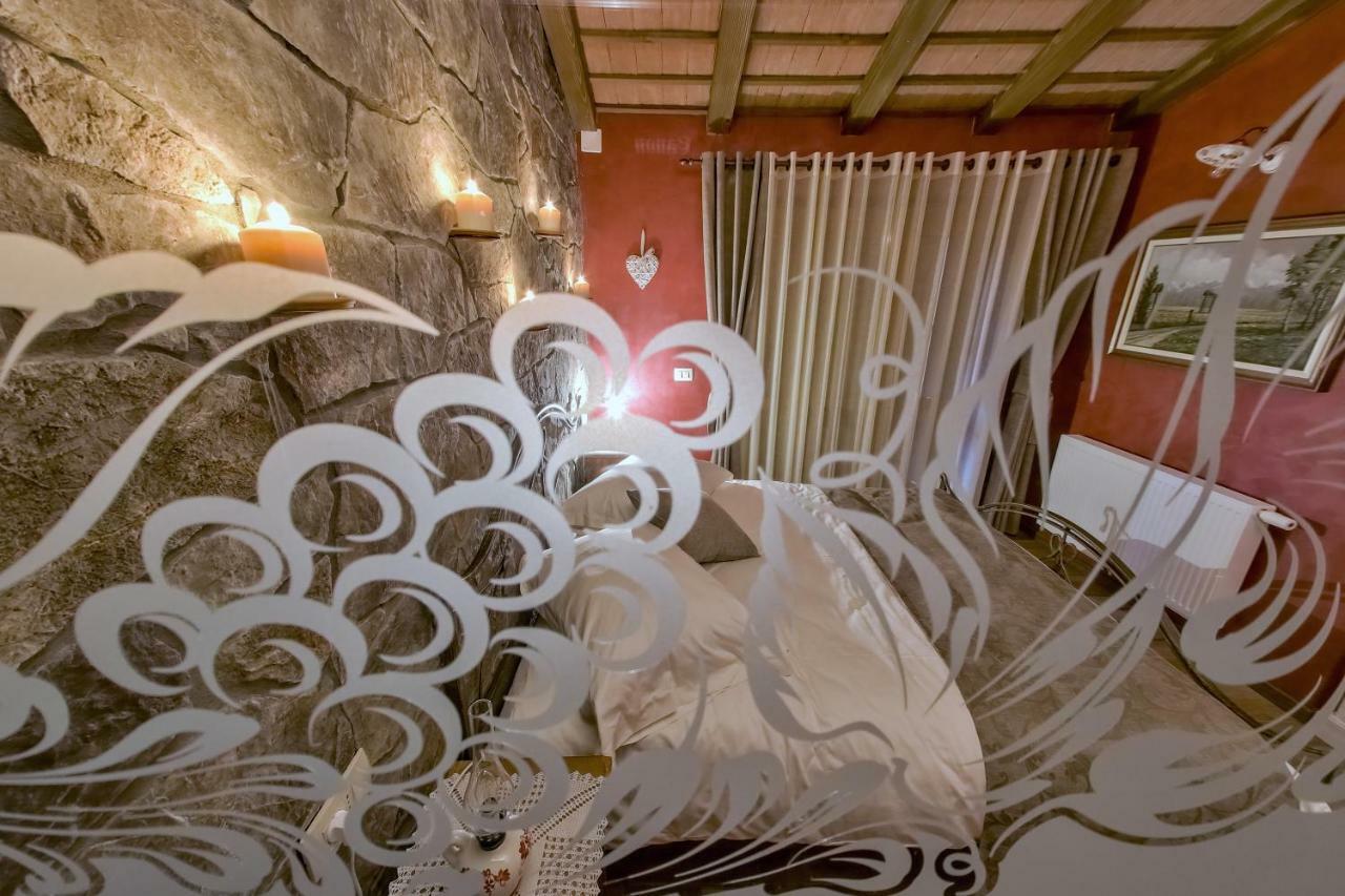 Cebron Family Estate Hotel Branik Exterior foto